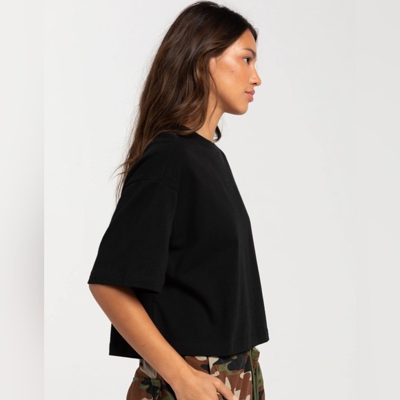 NWT - FOX Woodmark Women's Oversized Crop Tee - Size M - Picture 2 of 4